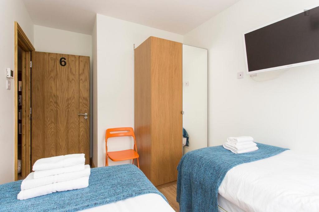 406 Harrow Hotel Лондон Екстериор снимка